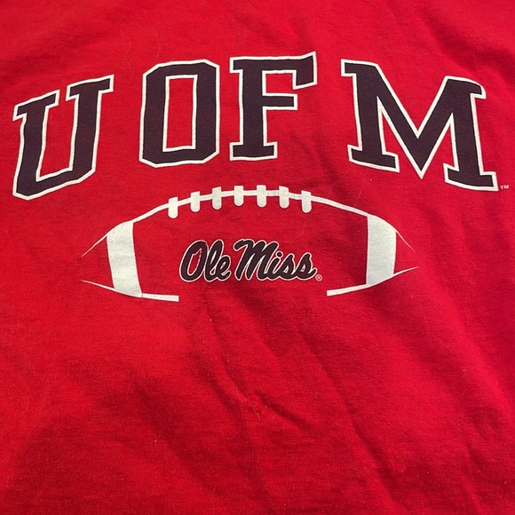 U of M T-shirt Ole Miss rebels football Russell university of Mississippi red M - Picture 6 of 7